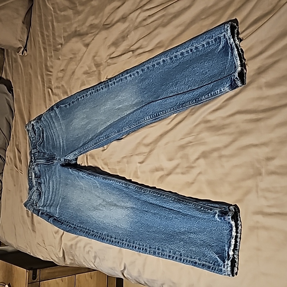 American Eagle Super High Rise Straight Stretch Jeans